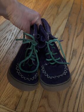 Kids Purple Suede Lace-Up Shoes with Green Laces